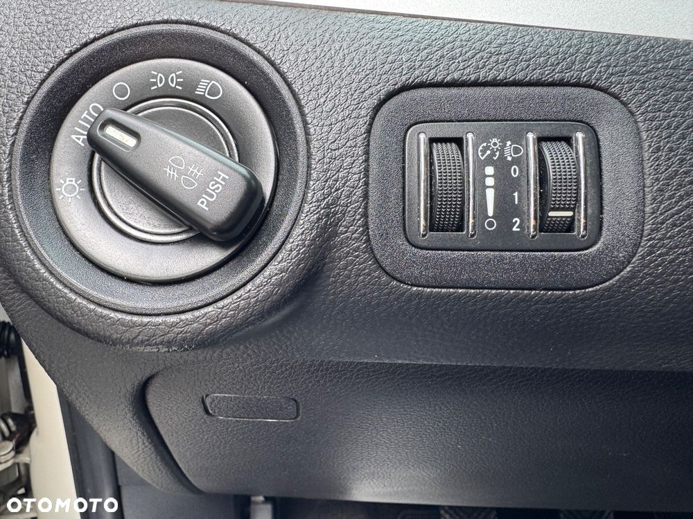 Fiat Freemont 2.0 Multijet 16V DPF Urban - 32