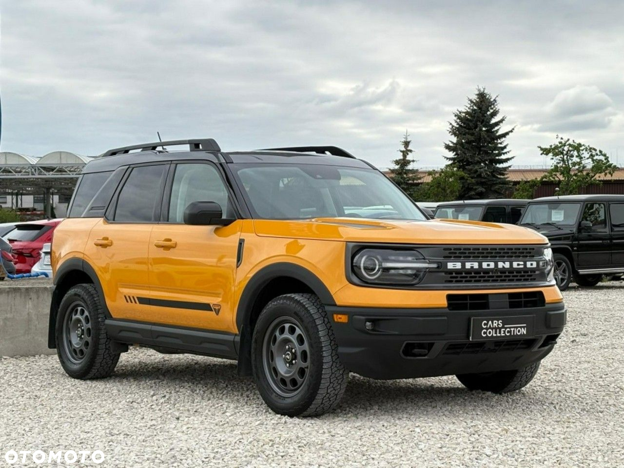 Ford Bronco - 2
