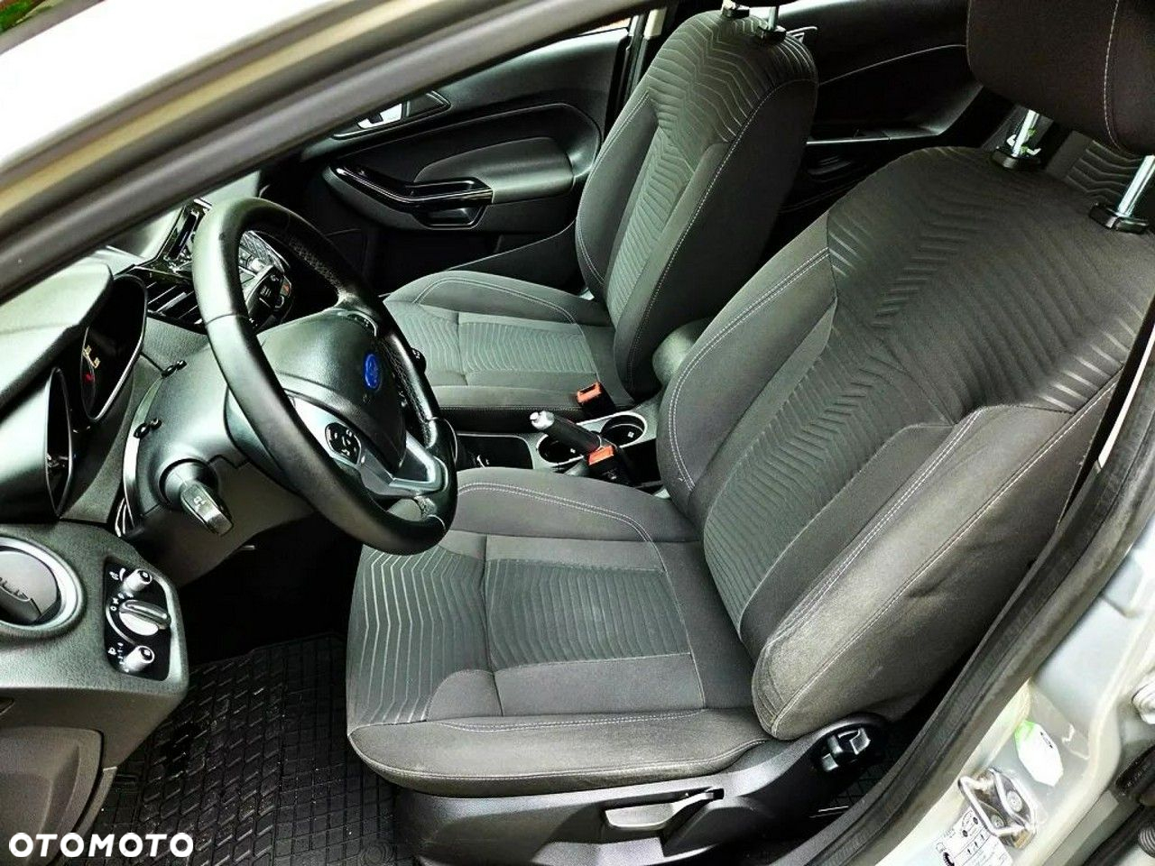 Ford Fiesta 1.0 EcoBoost Titanium - 22