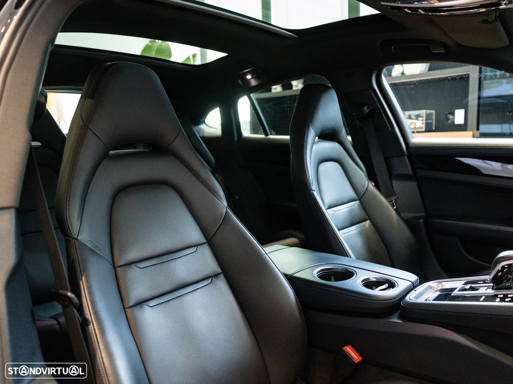 Porsche Panamera 4S E-Hybrid - 46