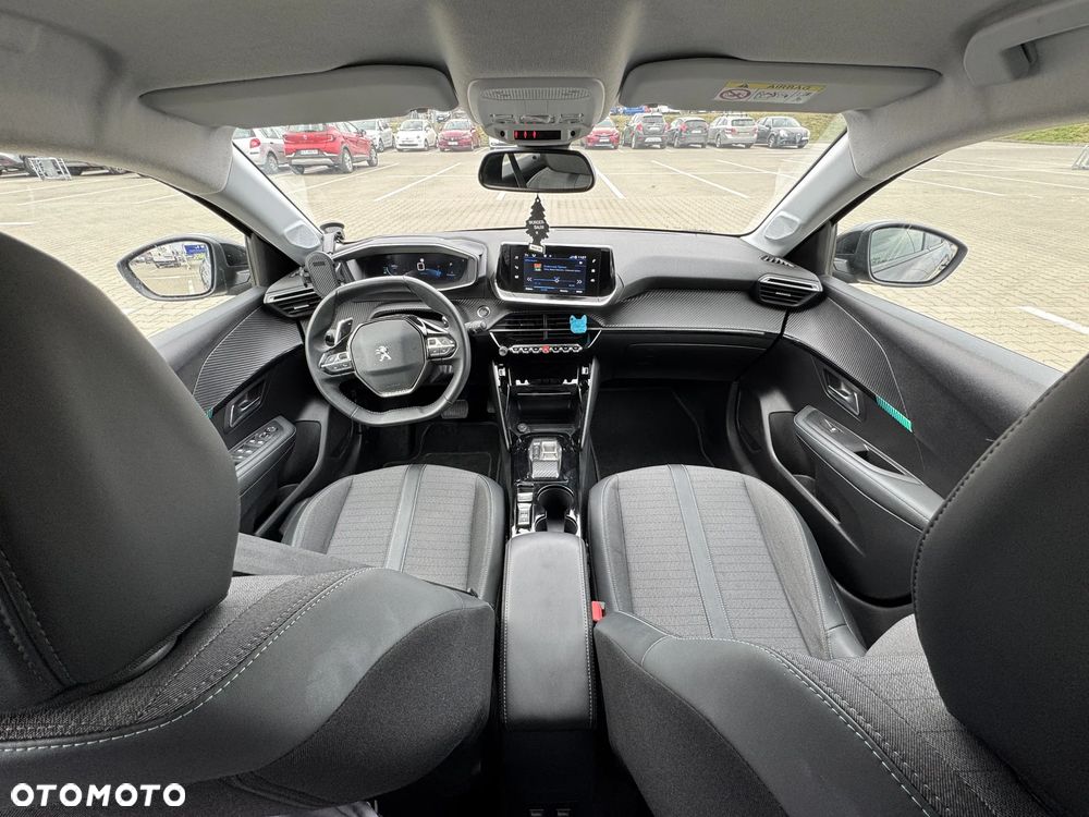 Peugeot 208 PureTech 100 EAT8 Allure - 6