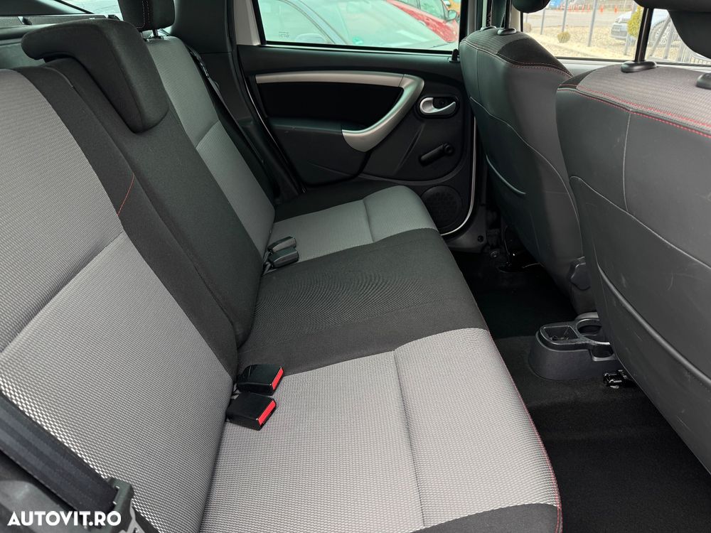 Dacia Duster 1.5 dCi 4x4 Prestige - 13