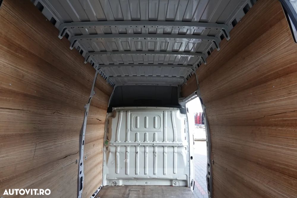 Iveco BOXER / 2.2 - 120 CP / L3H3 / AUTOUTILIZATOR DIN TABLĂ / 2022 / MANUAL / IMPORTAT - 19