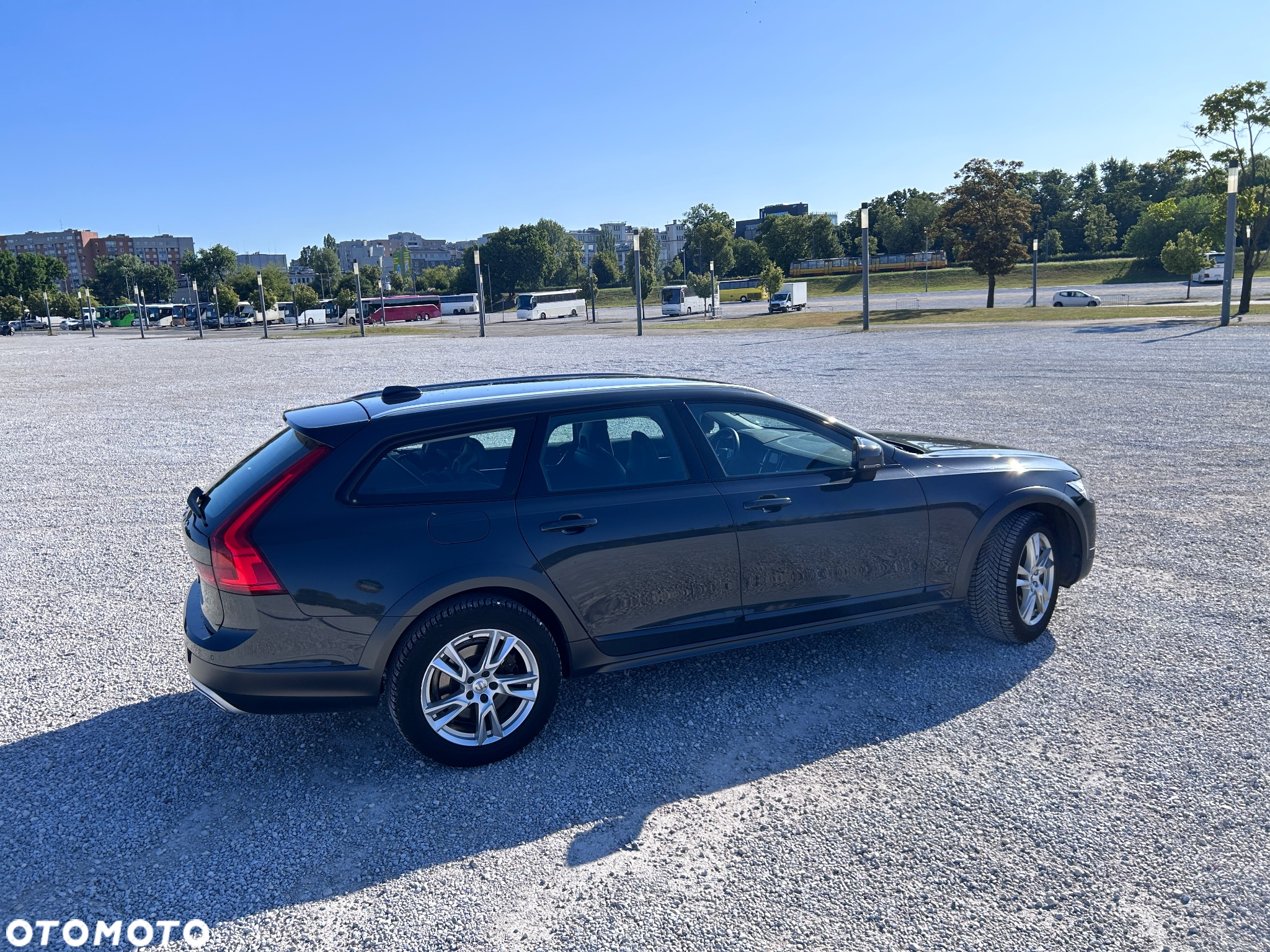 Volvo V90 D4 AWD Kinetic - 9