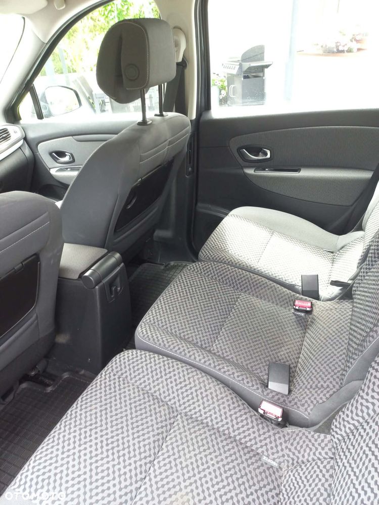 Renault Scenic 1.6 16V 110 TomTom Edition - 8