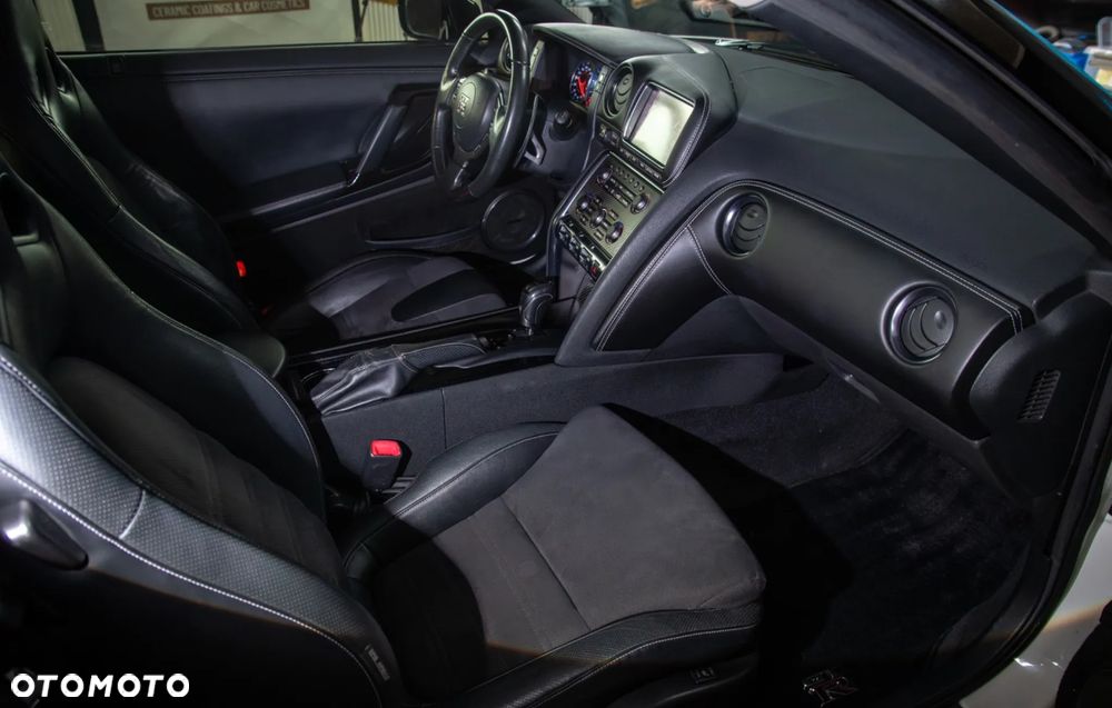 Nissan GT-R - 20