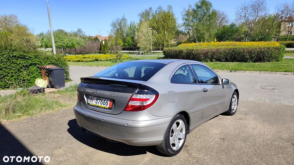Mercedes-Benz Klasa C 200 Kompressor Automatik Sport Edition - 14