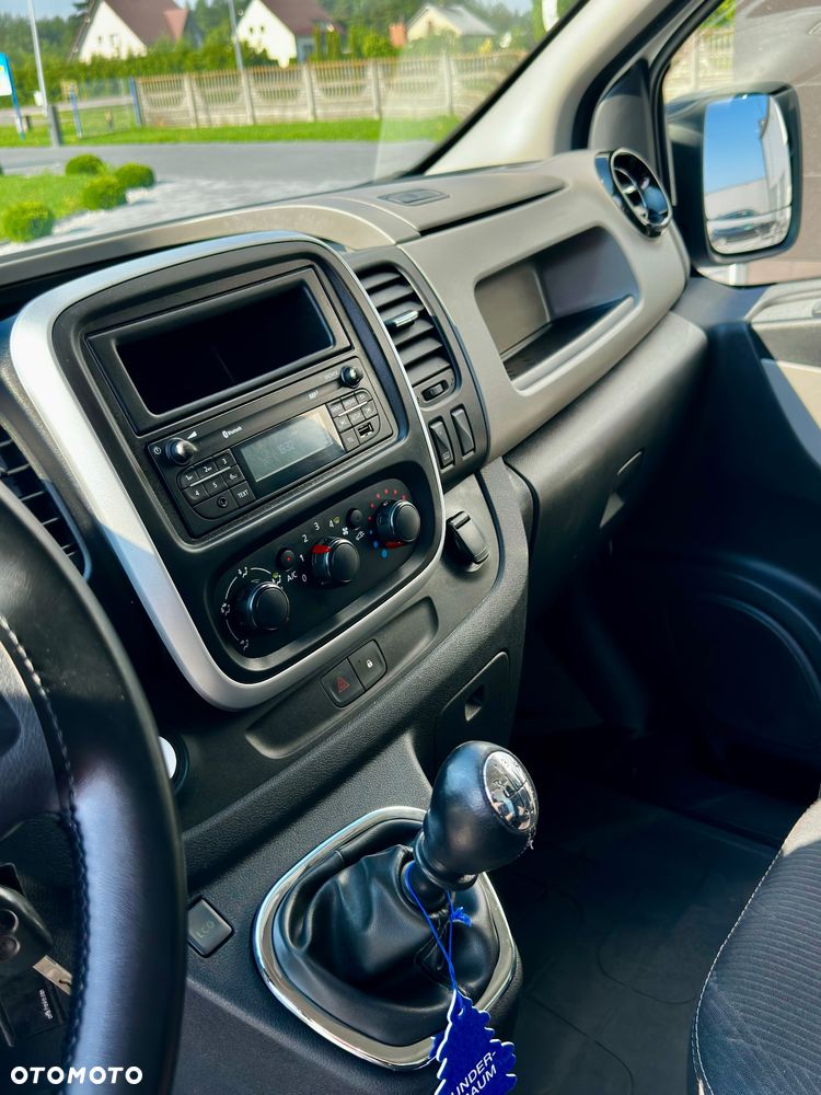 Renault Trafic - 23