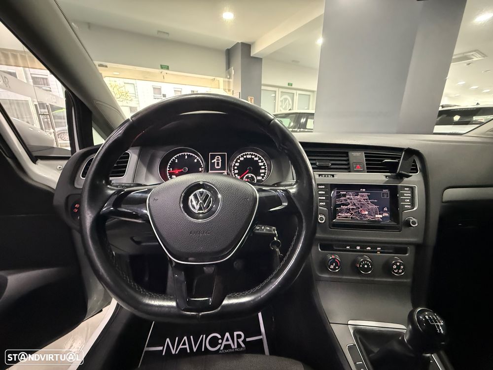 VW Golf 1.6 TDi DPF BlueMotion Comfortline - 13