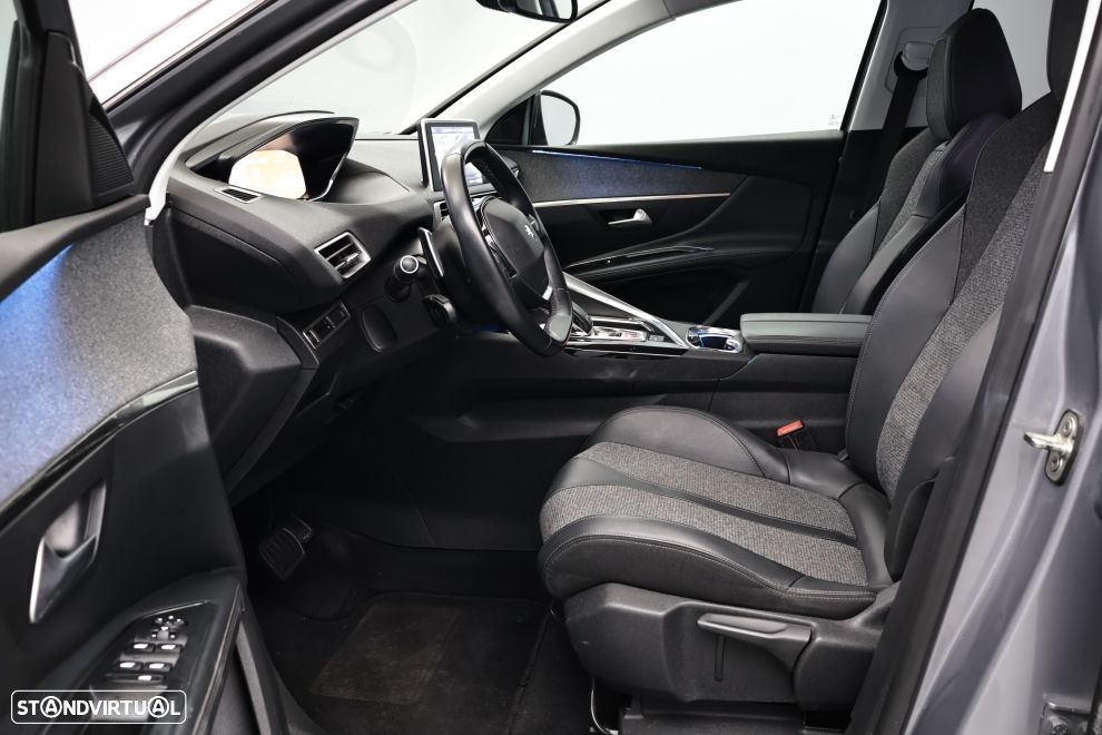 Peugeot 5008 1.5 BlueHDi Allure EAT8 - 24