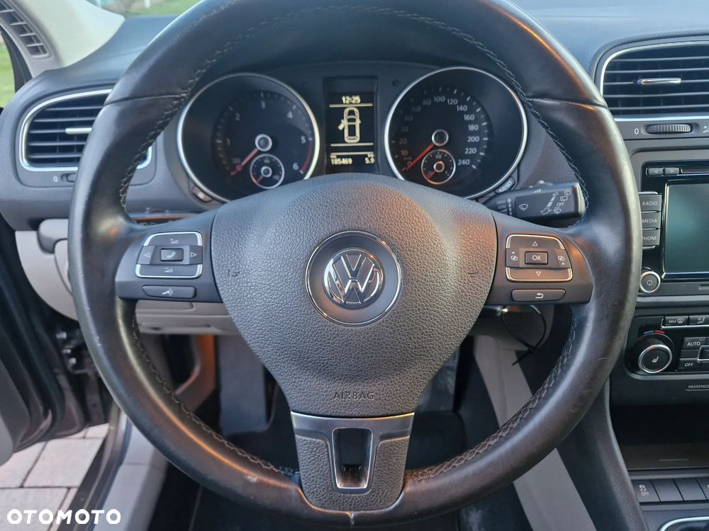 Volkswagen Golf 2.0 TDI DPF Comfortline - 15