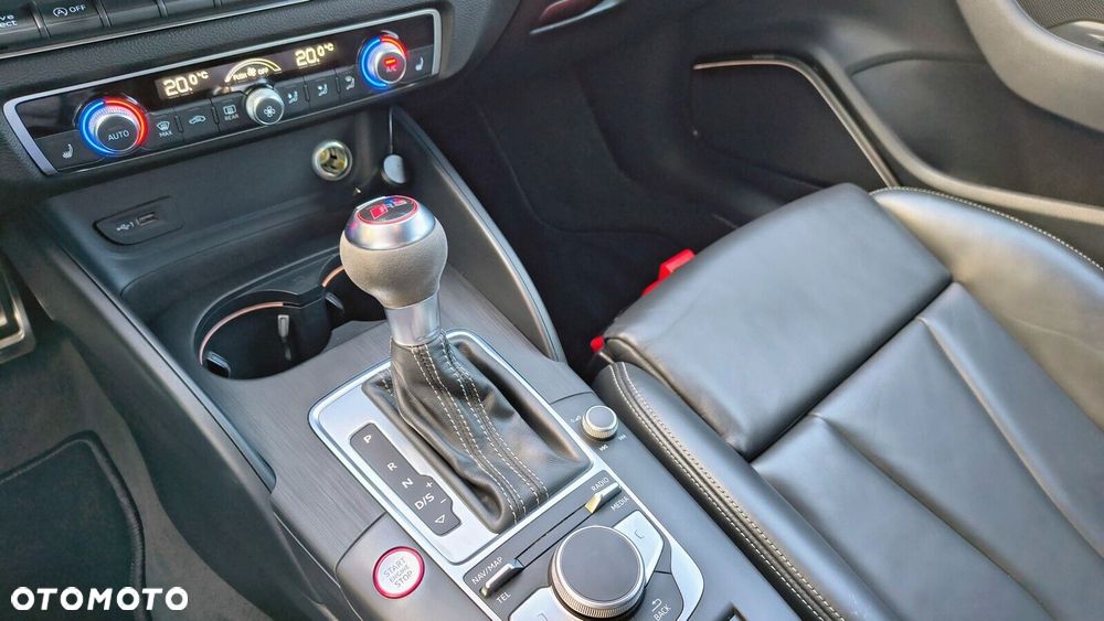 Audi RS3 Sportback - 33