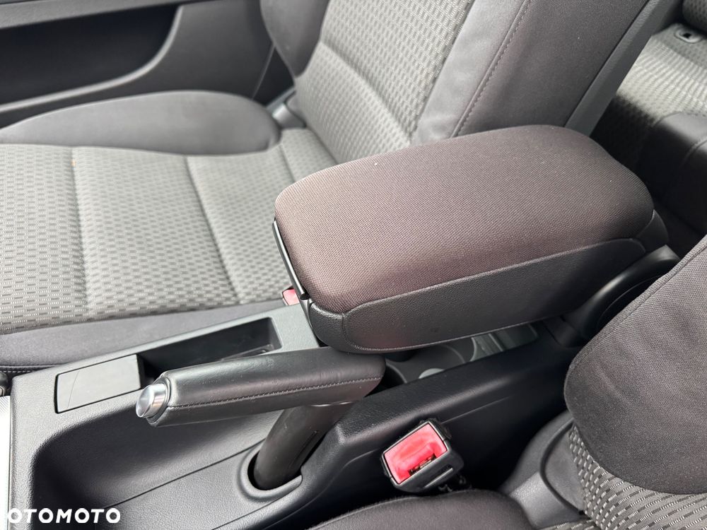 Audi A3 3-drzwiowe 2.0 TDI Ambiente - 16