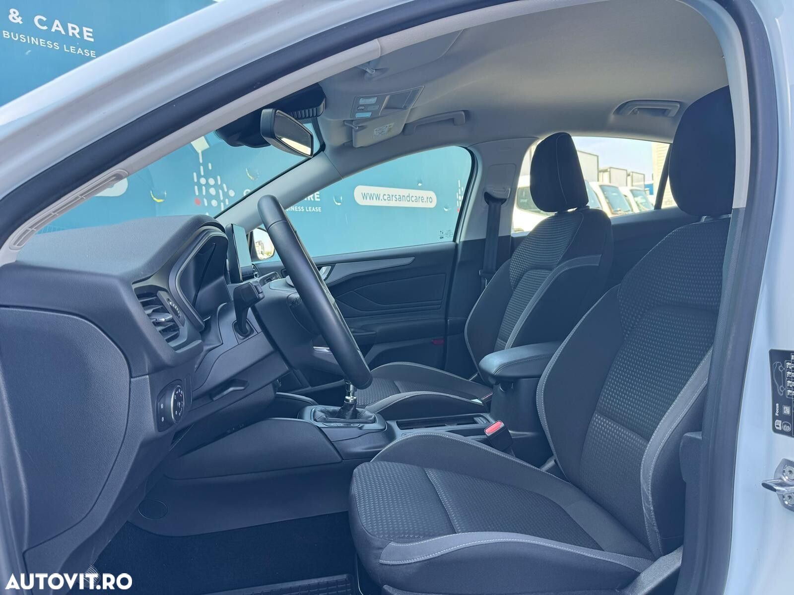 Ford Focus - 8