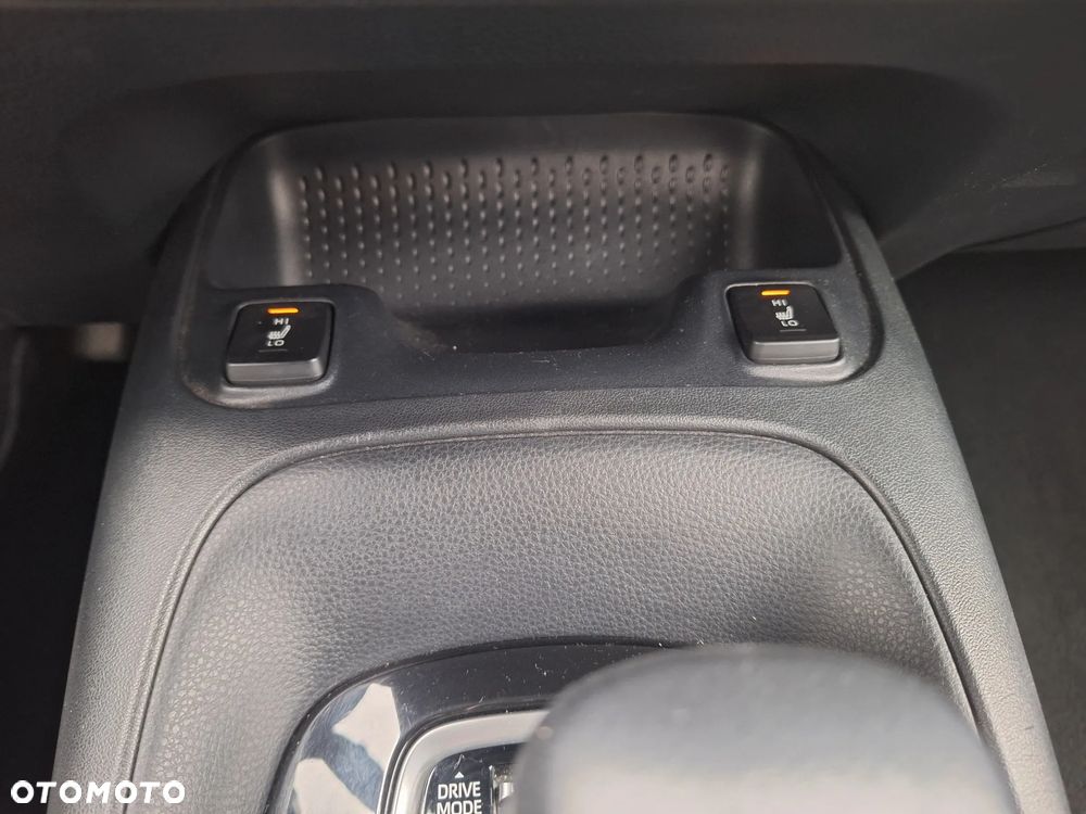 Toyota Corolla 1.8 Hybrid Comfort - 16