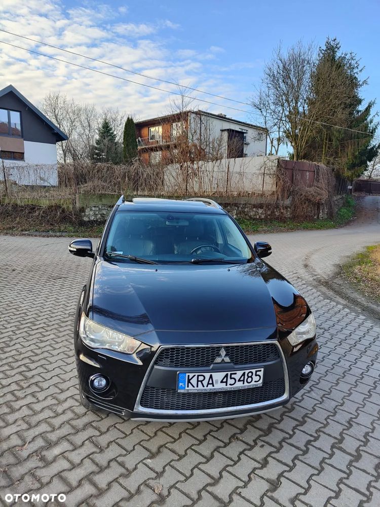 Mitsubishi Outlander 2.0 DID Instyle - 3