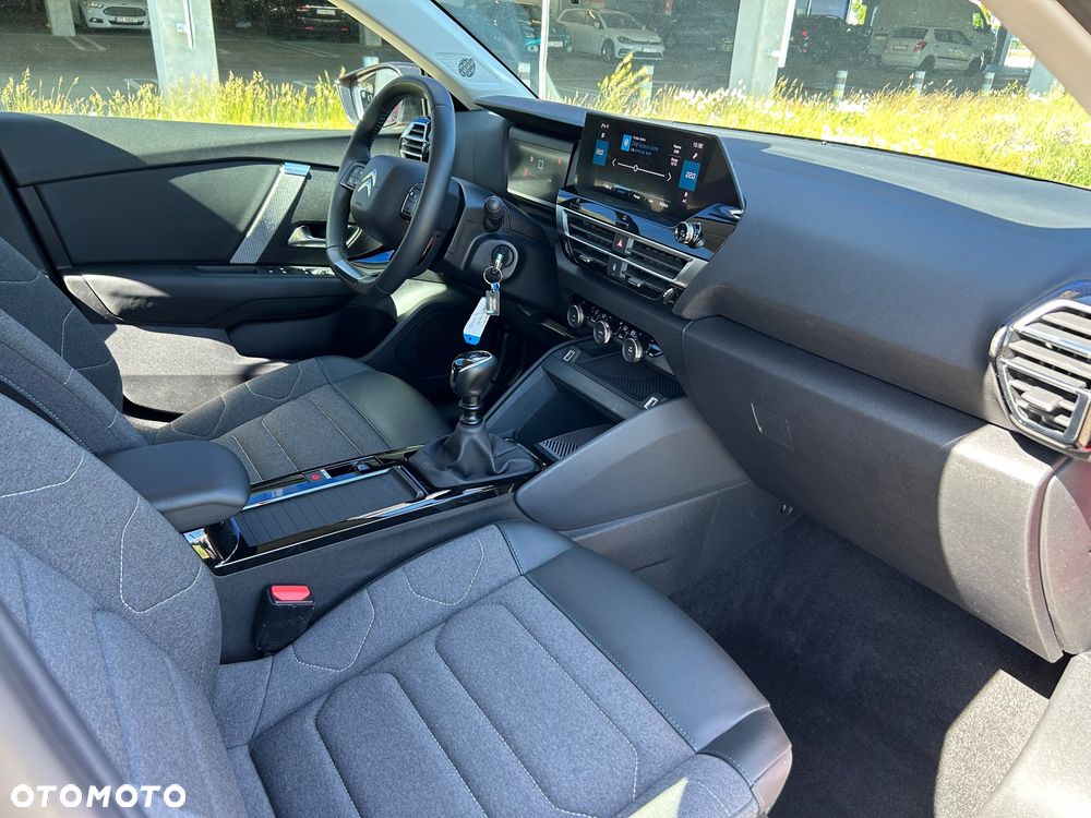 Citroën C4 PureTech 130 Stop&Start FEEL - 19