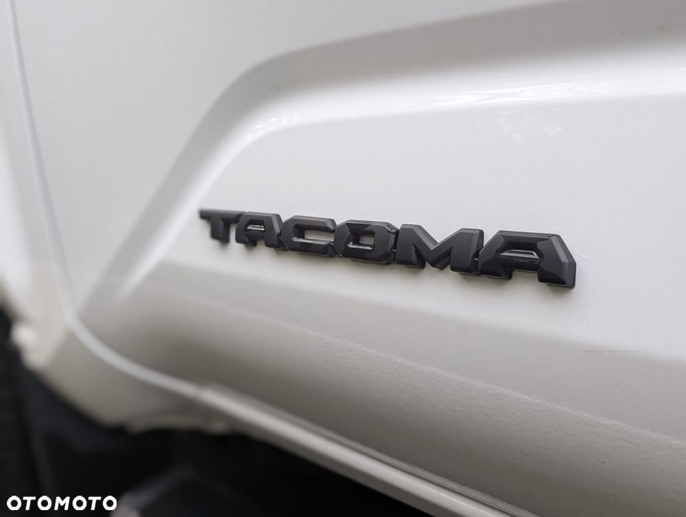 Toyota Tacoma - 5