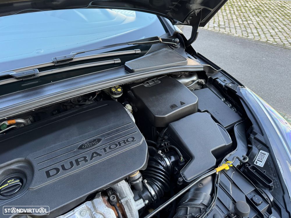 Ford Focus SW 1.5 TDCi EcoBlue ST-Line - 10