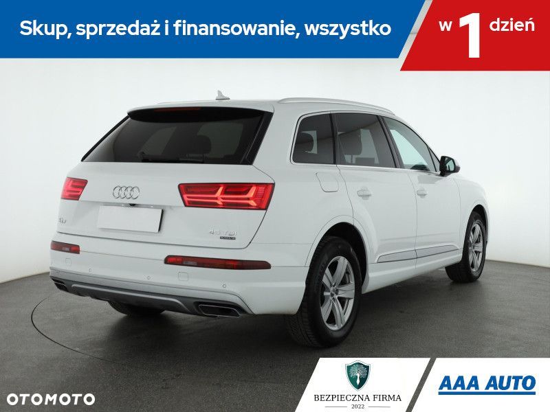 Audi Q7 - 6