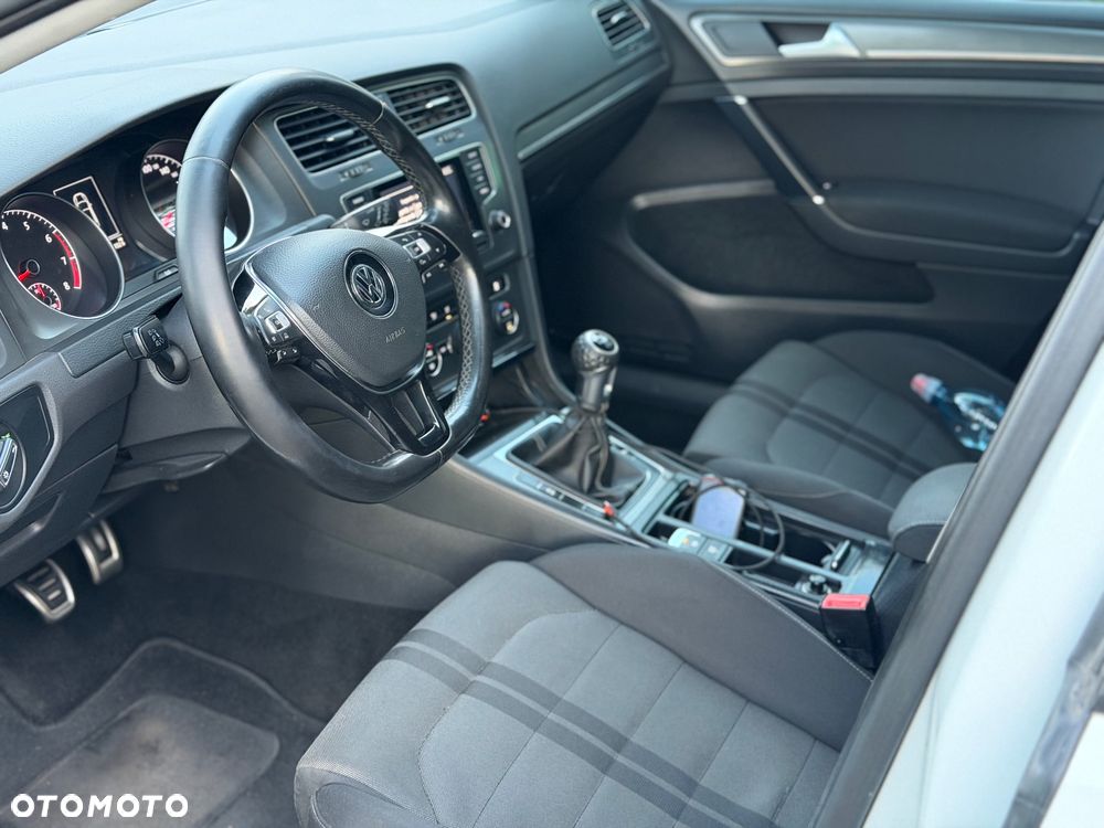 Volkswagen Golf 1.4 TSI BMT Comfortline - 6