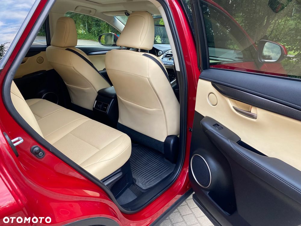 Lexus NX 200t AWD Luxury Line - 15