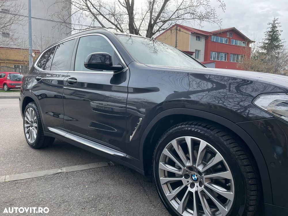 BMW X3 xDrive20i AT xLine - 9