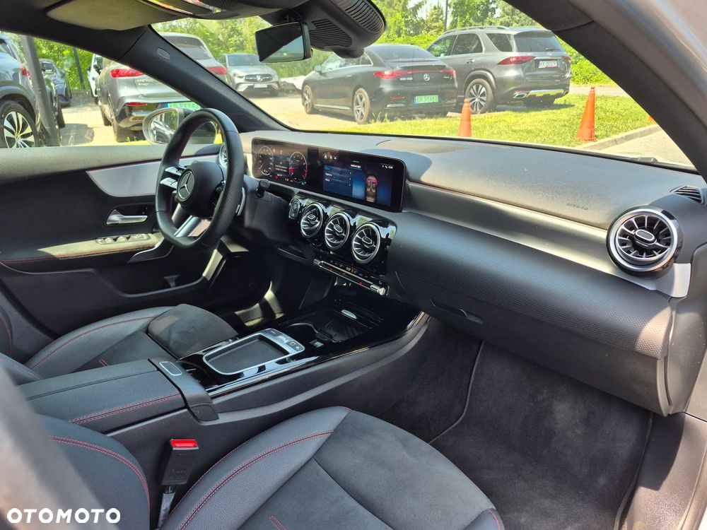 Mercedes-Benz Klasa A 200 AMG Line 7G-DCT - 21