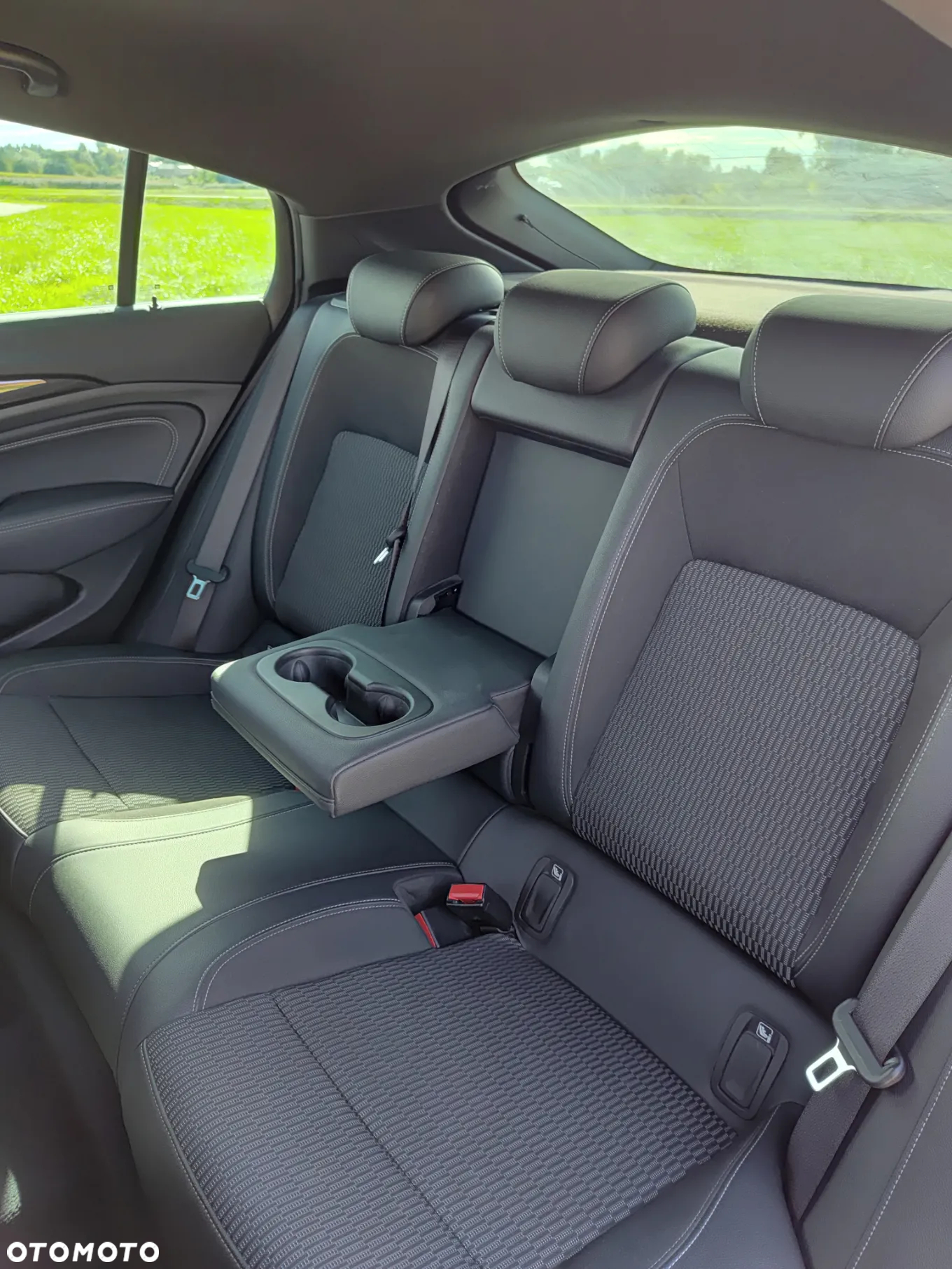 Opel Insignia - 8