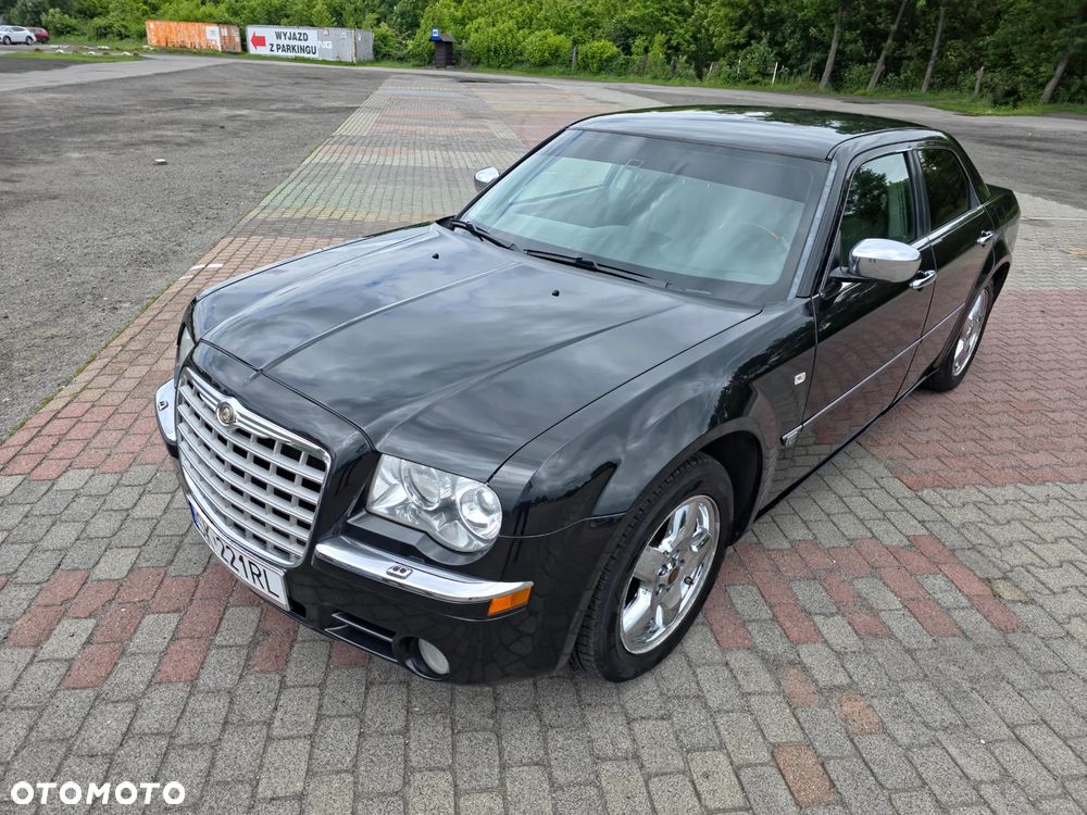 Chrysler 300C - 21