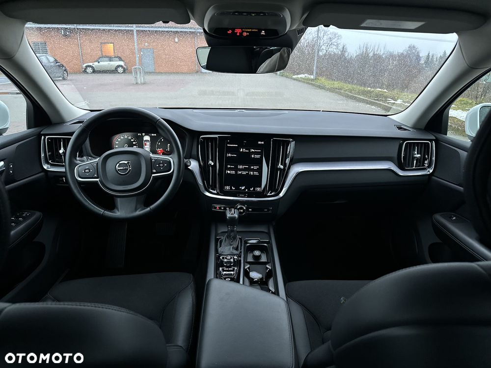 Volvo V60 T4 Geartronic Momentum Pro - 10