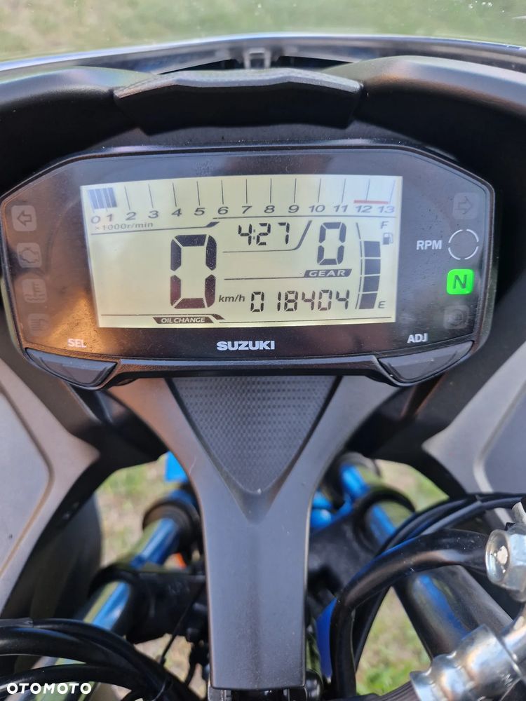 Suzuki GSX-R - 16
