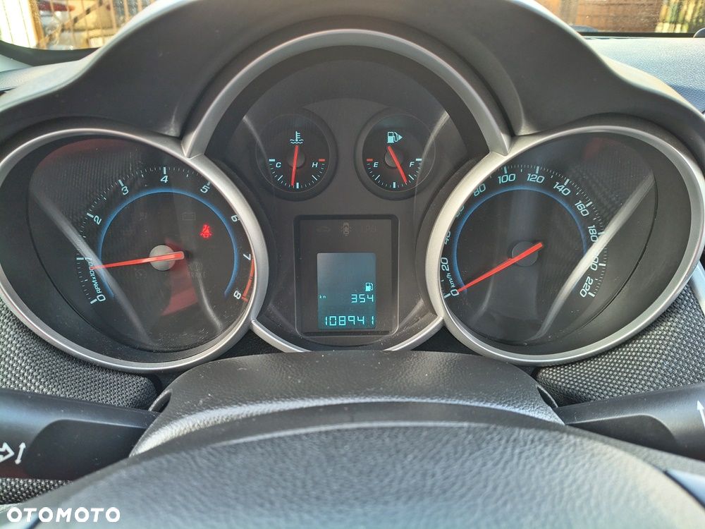 Chevrolet Cruze 1.6 LT - 32