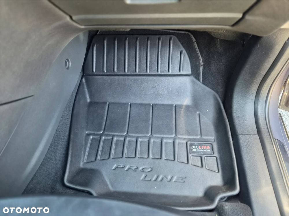 Ford Mondeo - 26