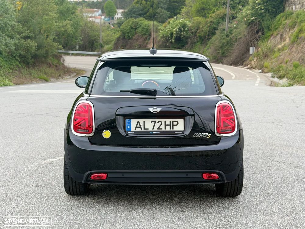MINI 3 Portas Cooper SE Premium Essential - 12
