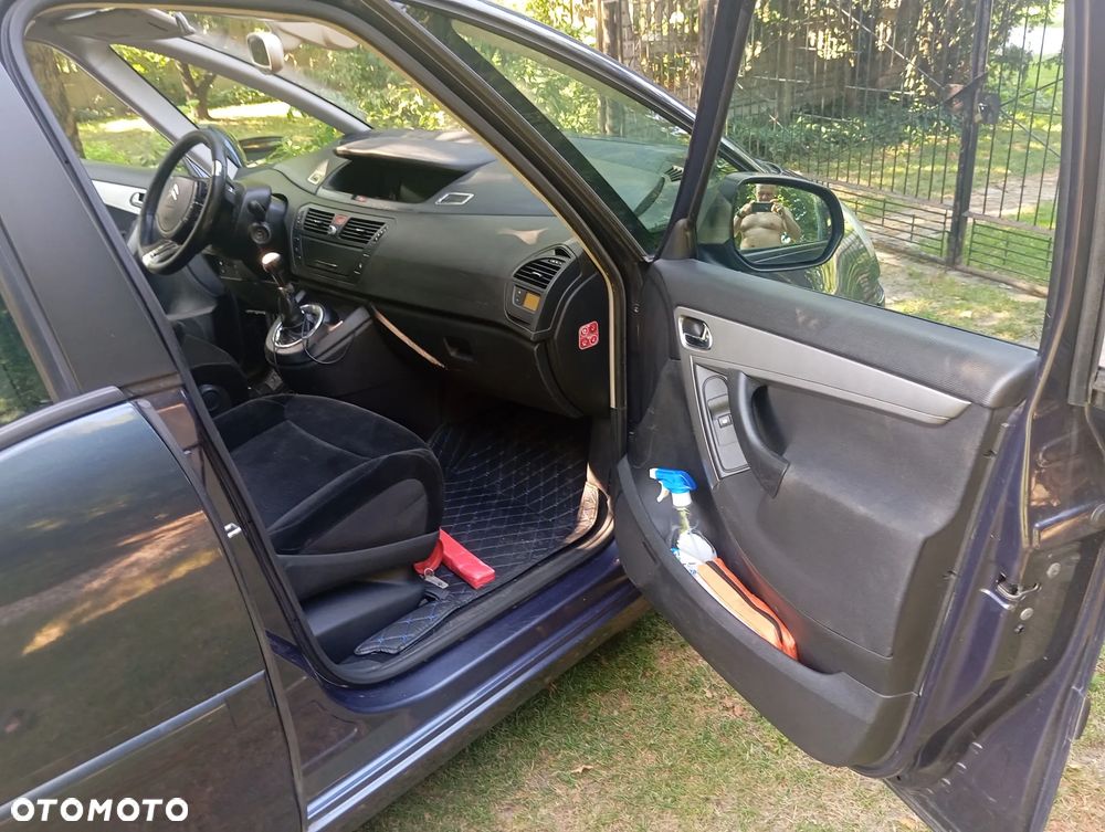 Citroën C4 Picasso - 9