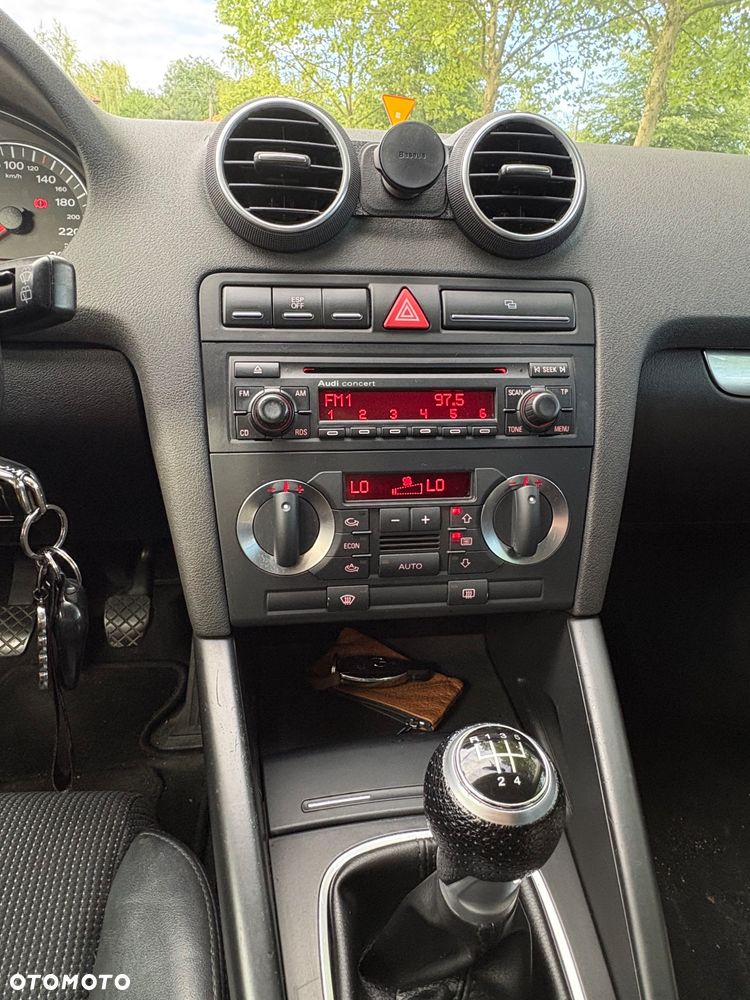 Audi A3 Sportback 1.9 TDI DPF Ambiente - 13