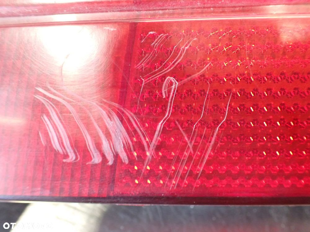 LAMPA PRAWA TYLNA BMW E36 318 TDS KOMBI 1.7 8371936  8371938 - 9