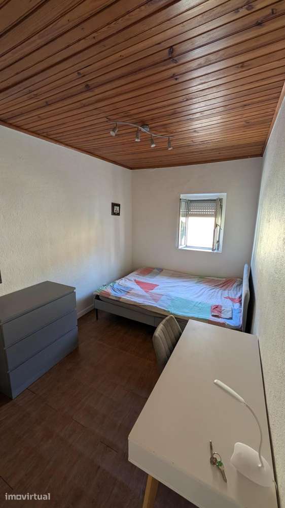 Quarto - localizado em Ajuda Lisbon - Grande imagem: 4/15