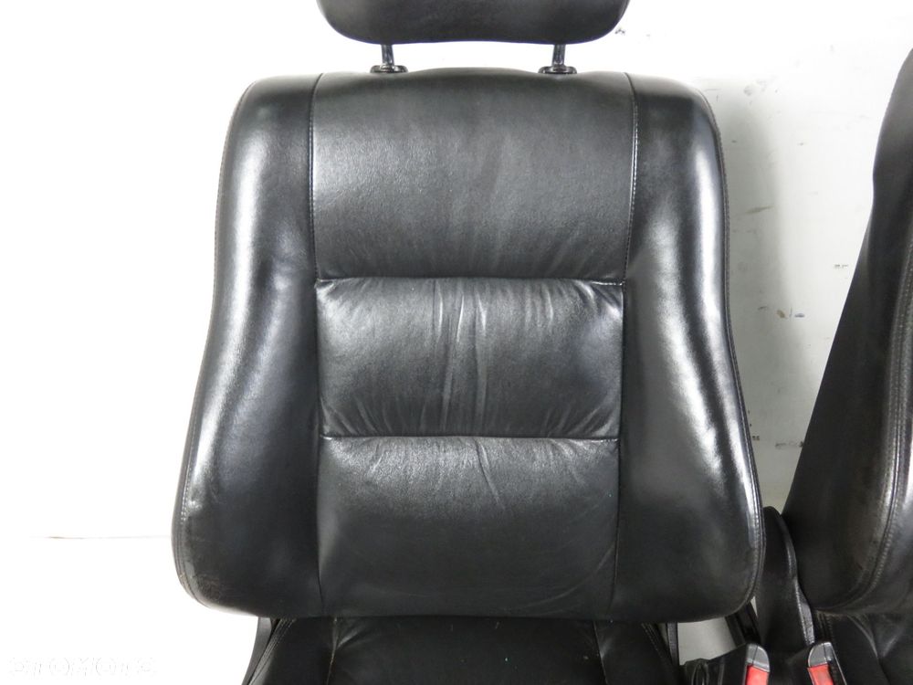 FOTELE PRZÓD SKÓRZANE OPEL ZAFIRA A - 11