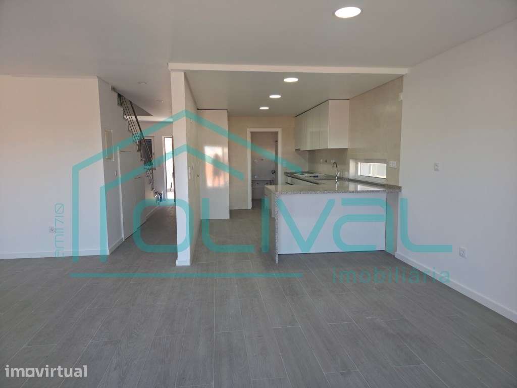 Alverca Moradia NOVA para arrendamento - Com vista Rio - Grande imagem: 5/41
