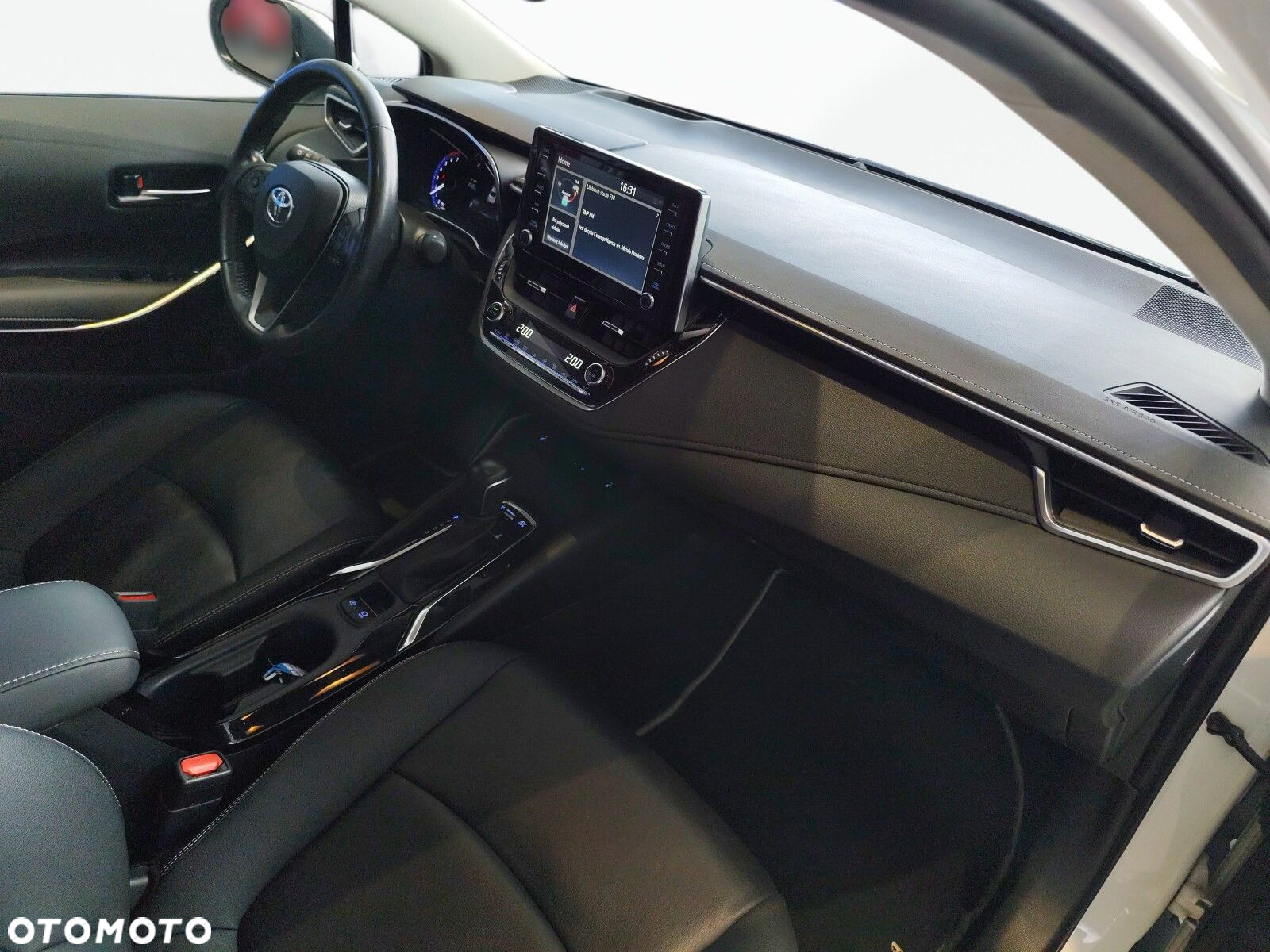 Toyota Corolla - 19