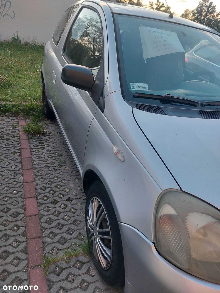 Toyota Yaris - 2