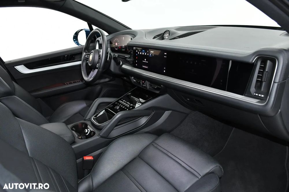 Porsche Cayenne - 26