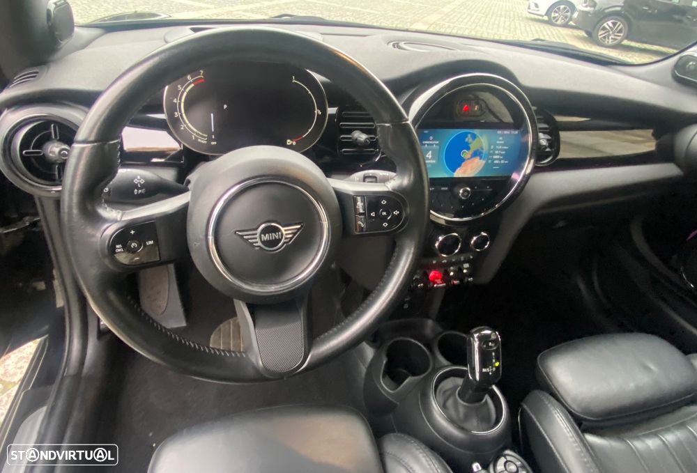 MINI Cabrio Cooper Premium Plus Essential Auto - 40