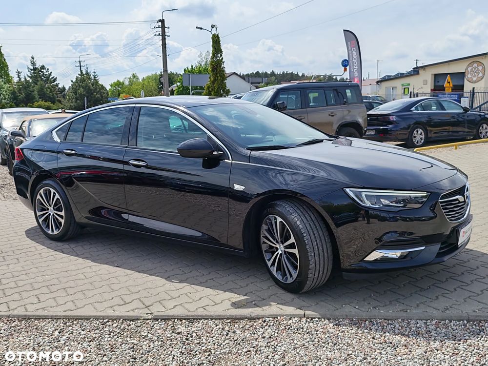Opel Insignia 1.5 T Elite S&S - 11