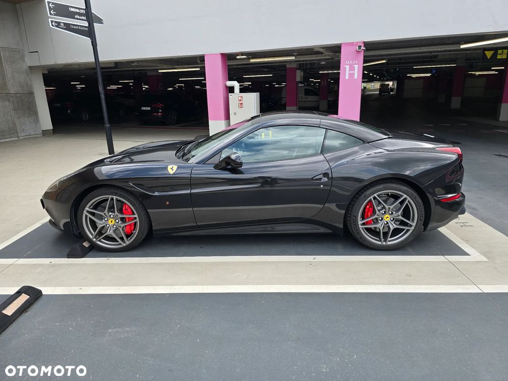 Ferrari California T - 34
