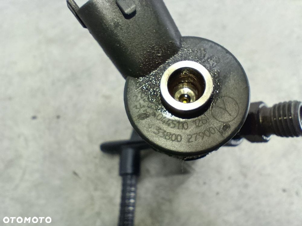 WTRYSKIWACZ KIA SPORTAGE II 33800-27900 0445110126  BOSCH 2.0 CRDI - 5