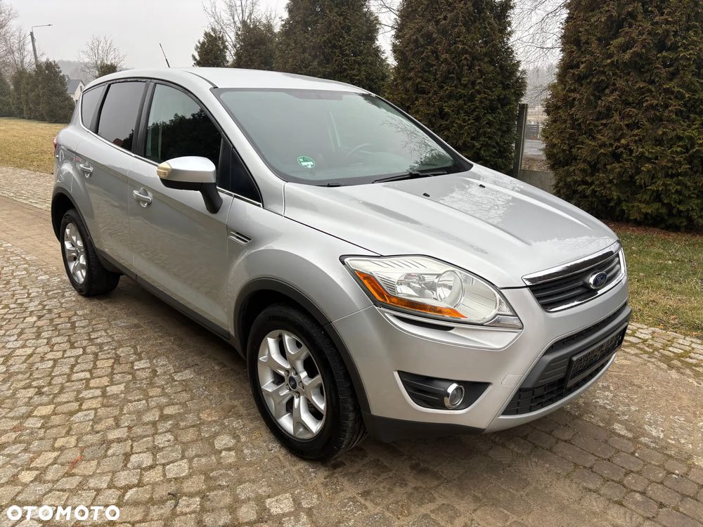 Ford Kuga 2.0 TDCi 2x4 Titanium - 1