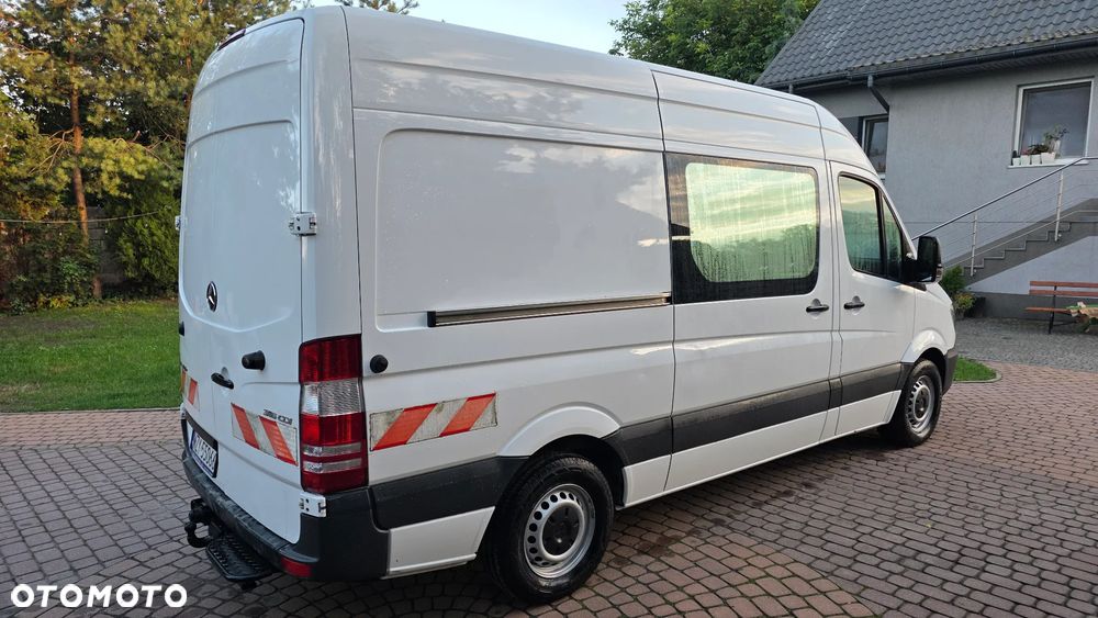 Mercedes-Benz Sprinter - 16
